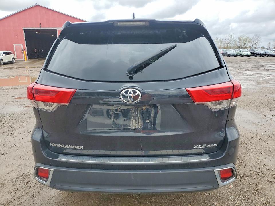 2019 Toyota Highlander VIN 5TDJZRFH3KS609661 COPART salvage auction — VANDALISM, On - Permit No Brand - Unfit, sold $13,300 on 2026-07-03 (photo 6)