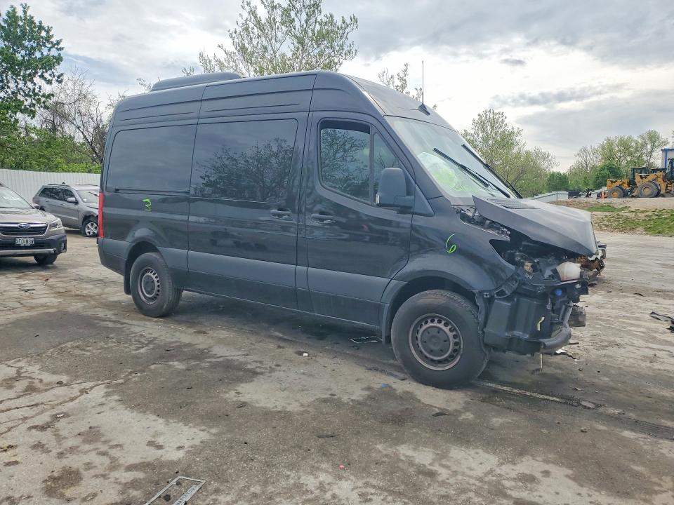 2024 Mercedes-benz Sprinter VIN W1Z4KFHY9RP727142 COPART salvage auction — FRONT END, Mo - Salvage Certificate Of Title, sold $7,600 on 2026-07-08 (photo 4)
