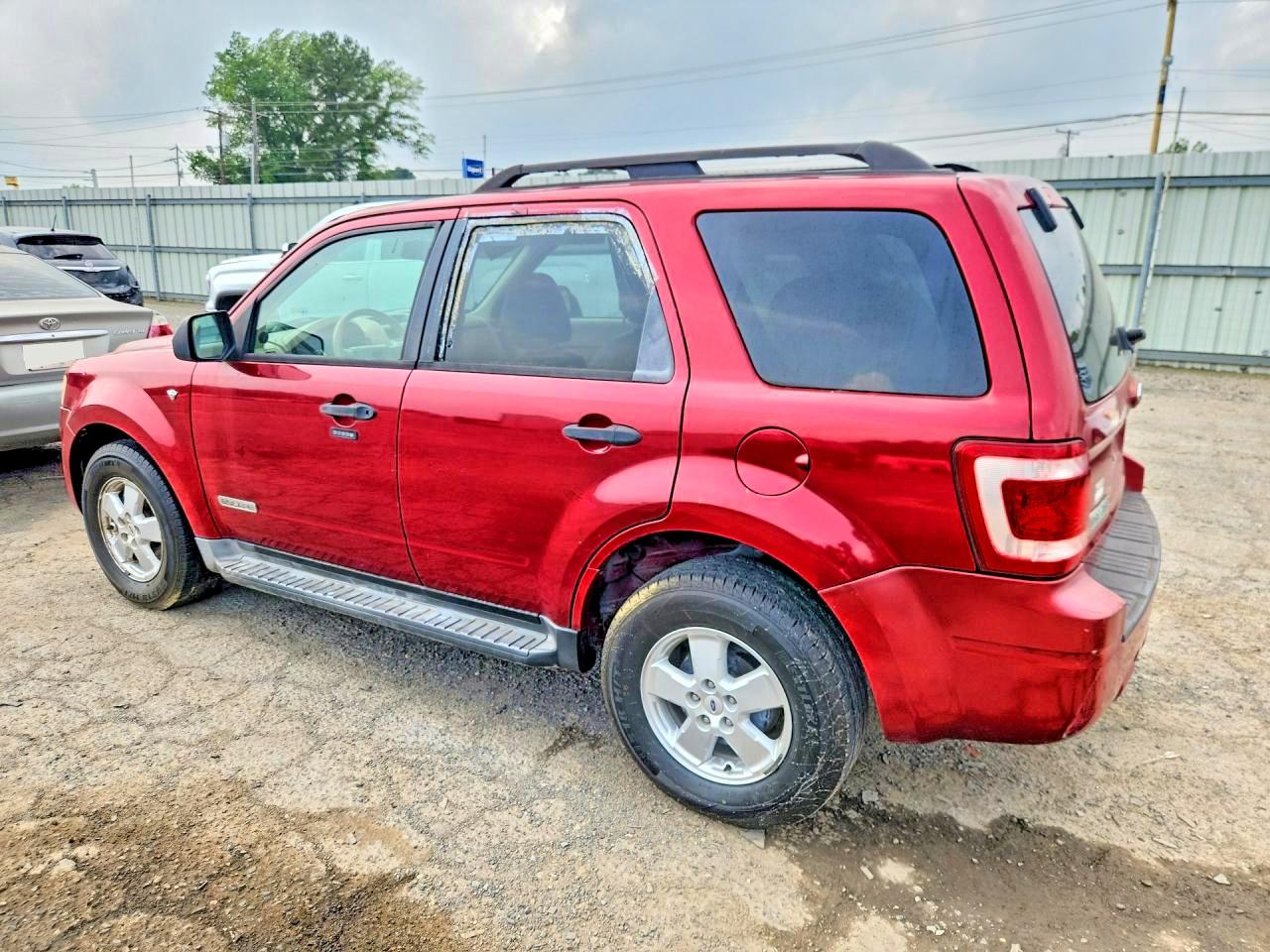 2008 Ford Escape VIN 1FMCU03118KB50135 COPART salvage auction — Minor Dent/Scratches, LA - CERT OF TITLE-SALVAGE (P), sold $650 on 2026-07-08 (photo 3)