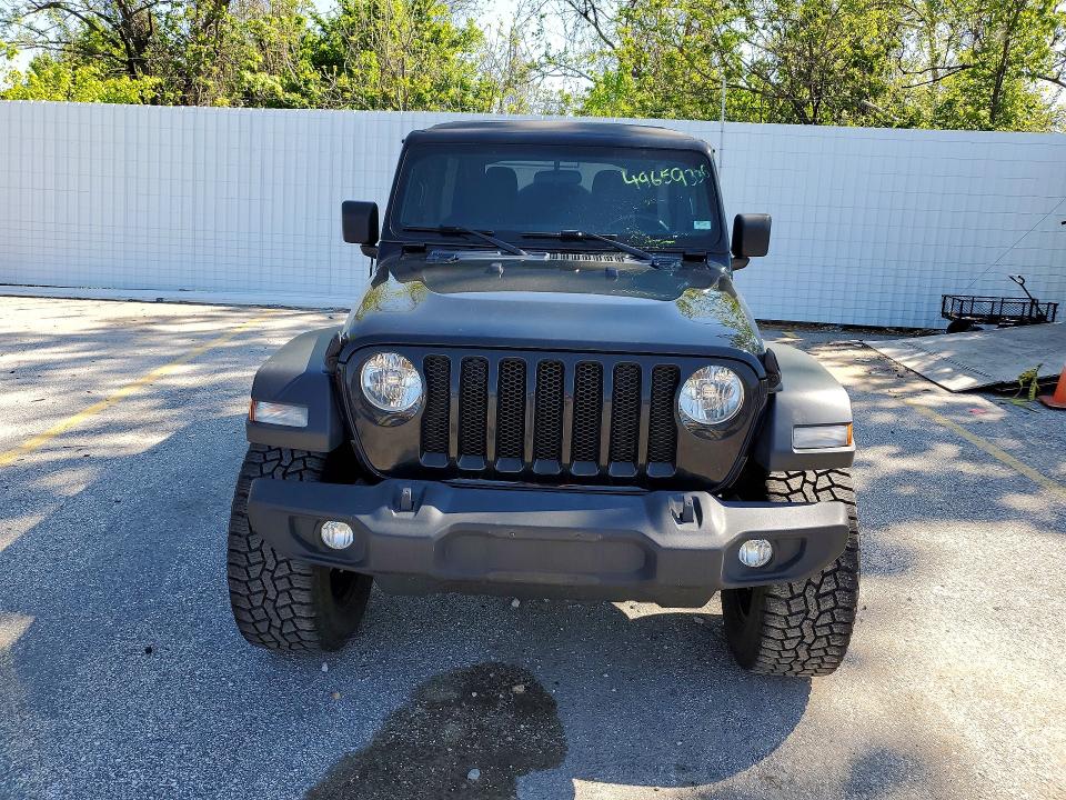 2022 Jeep Wrangler unlimited VIN 1C4HJXDG2NW180358 COPART salvage auction — MINOR DENT/SCRATCHES, MO - CERTIFICATE OF TITLE, sold $9,600 on 2026-07-09 (photo 5)