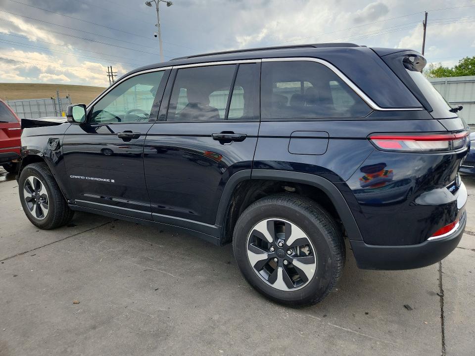 2024 Jeep Cherokee VIN 1C4RJYB67RC137016 COPART salvage auction — FRONT END, Co - Salvage Title, sold $11,400 on 2026-07-28 (photo 2)