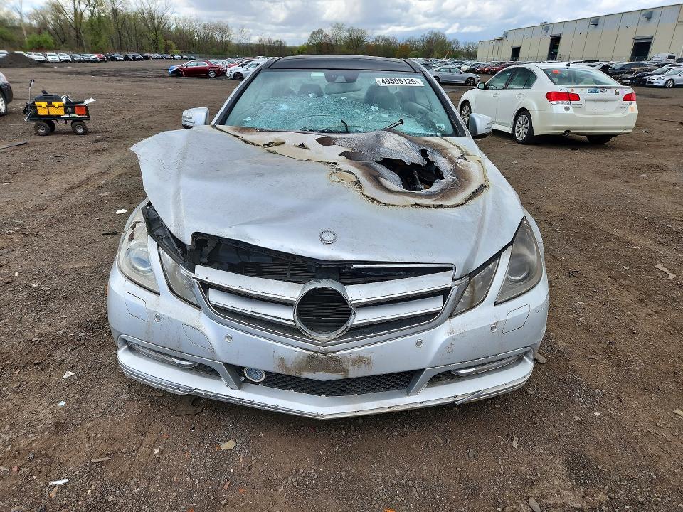 2013 Mercedes-benz E-klasse VIN WDDKJ8JB8DF196489 COPART salvage auction — ENGINE BURN, Id - Salvage Certificate Of Title, sold $650 on 2026-07-17 (photo 5)