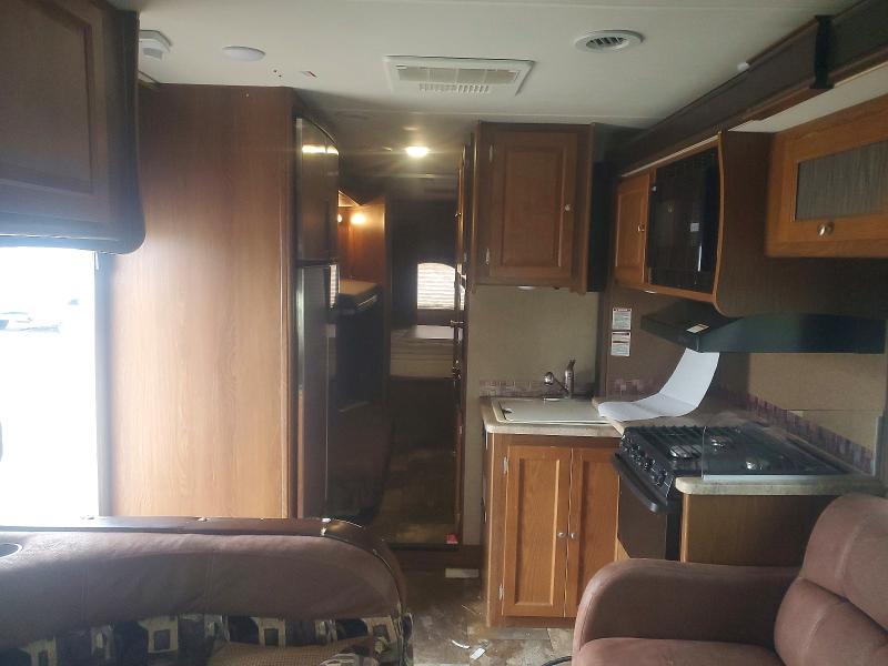 2016 Ford Econoline VIN 1FDXE4FS5GDC46010 COPART salvage auction — VANDALISM, IA - CERT OF TITLE-SALVAGE TITLE, sold $14,200 on 2026-07-30 (photo 6)