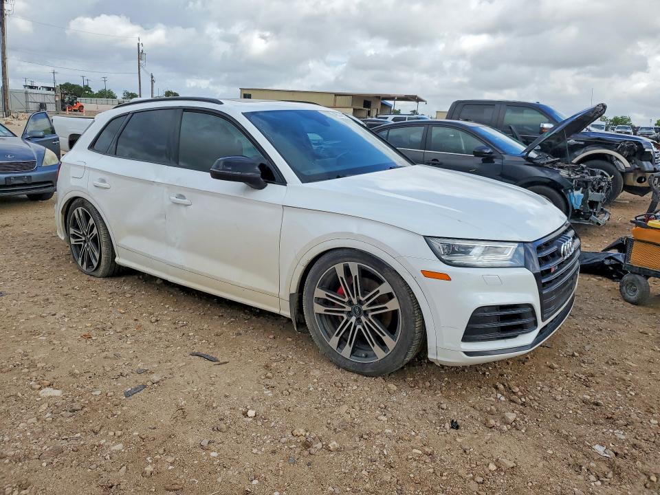 2019 Audi Sq5 VIN WA1B4AFY5K2040396 COPART salvage auction — REAR END, Tx - Certificate Of Title, sold $8,900 on 2026-07-21 (photo 4)