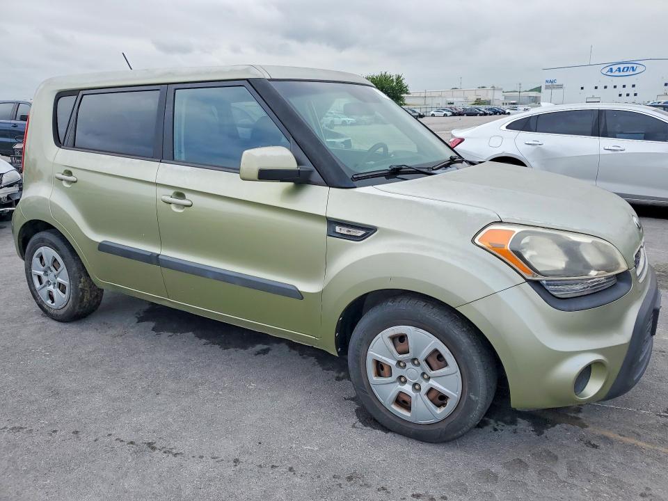 2013 Kia Soul VIN KNDJT2A52D7535409 COPART salvage auction — SIDE, OK, sold $525 on 2026-07-17 (photo 4)