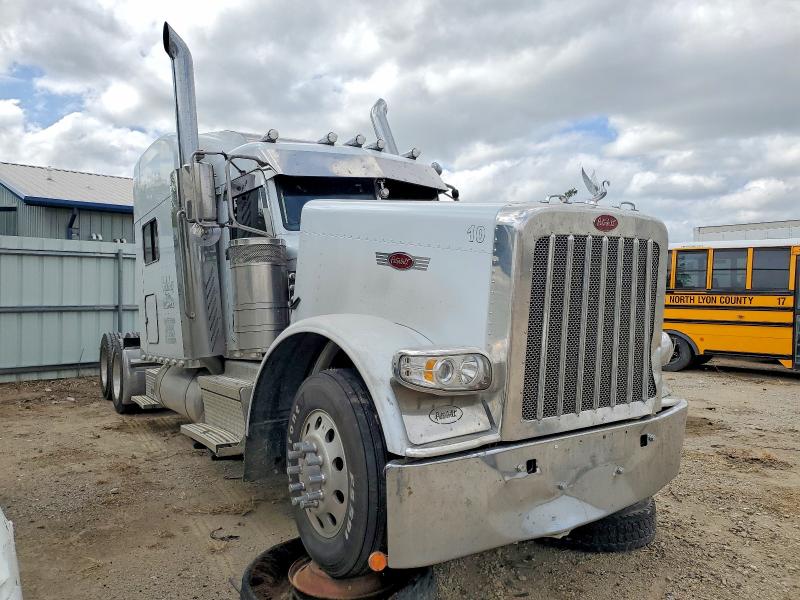 2022 Peterbilt 389 VIN 1XPXD49X7ND803476 COPART salvage auction — ROLLOVER, MS - CERT OF TITLE-SALVAGED, sold $14,900 on 2026-07-16 (photo 1)