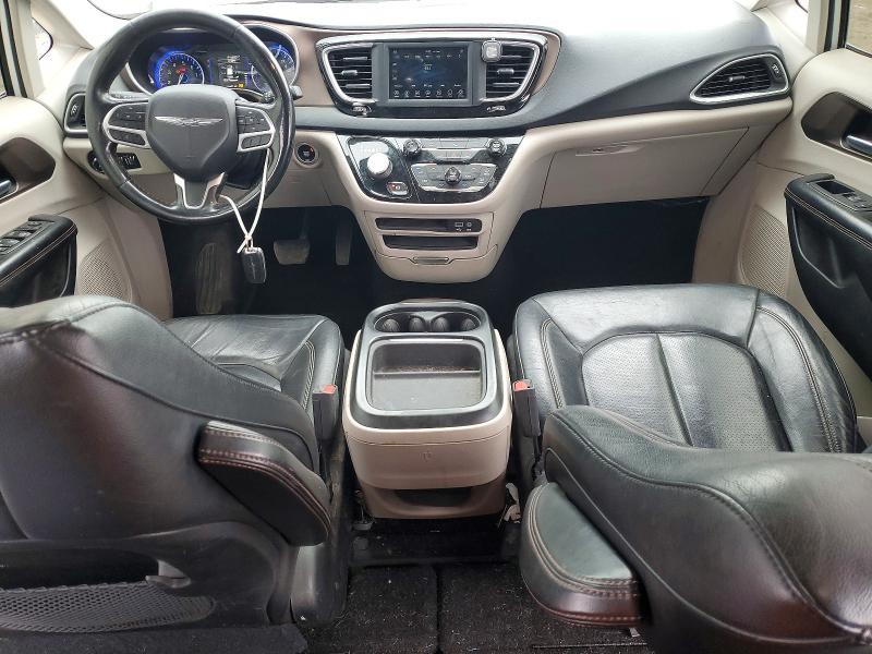 2019 Chrysler Pacifica VIN 2C4RC1BGXKR539930 COPART salvage auction — SIDE, Md - Cert Of Salvage > 75% Damage, sold $2,750 on 2026-07-02 (photo 8)