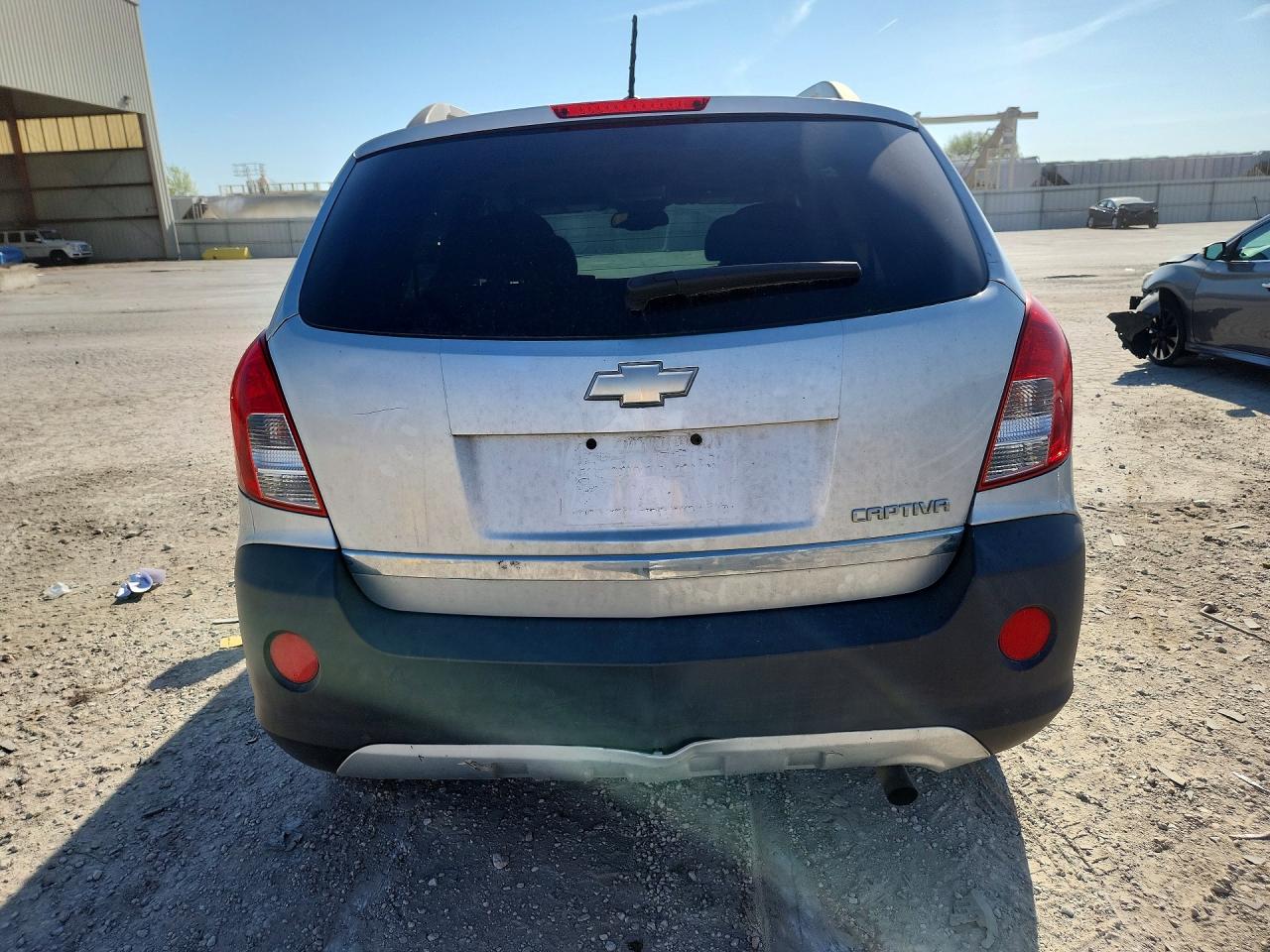 2014 Chevrolet Captiva VIN 3GNAL2EK5ES622103 COPART salvage auction — Front End, KS - CERT OF TITLE-SALVAGE, sold $675 on 2026-07-09 (photo 6)