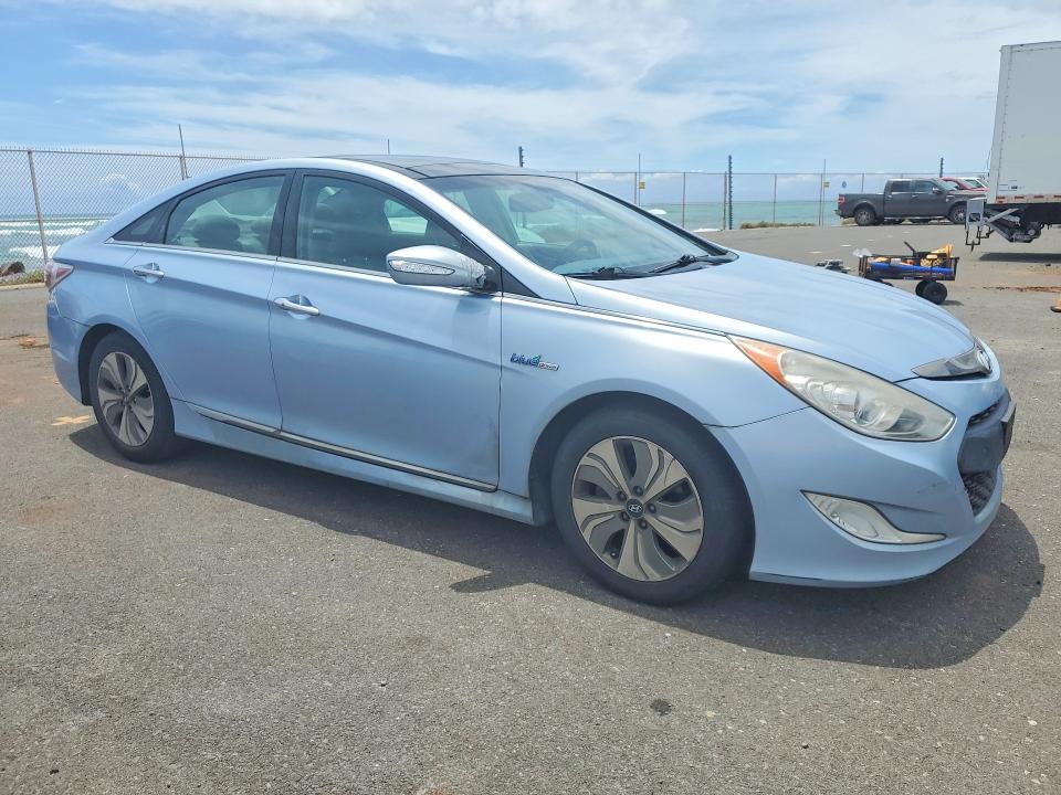 2014 Hyundai Sonata VIN KMHEC4A43EA106638 COPART salvage auction — FRONT END, Hi - Certificate Of Title, sold $2 on 2026-07-20 (photo 4)