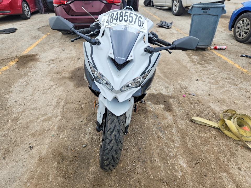 2025 Kawasaki VIN ML5ZXCS19SDA39298 COPART salvage auction — FRONT END, Ks - Cert Of Title-Salvage, sold $3,550 on 2026-07-02 (photo 2)