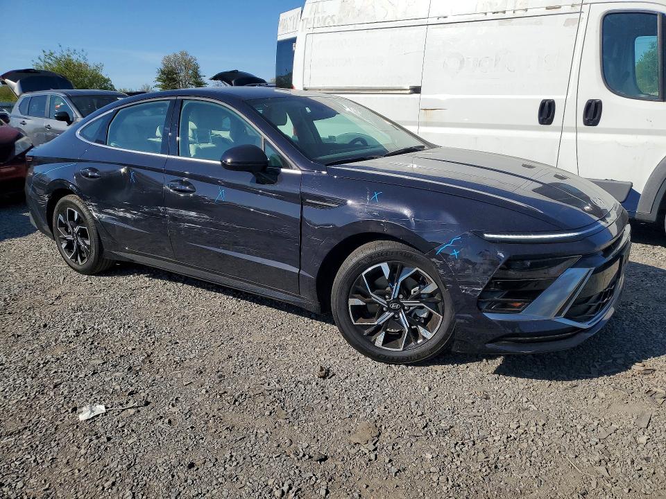 2024 Hyundai Sonata VIN KMHL64JA7RA399566 COPART salvage auction — SIDE, Id - Salvage Certificate Of Title, sold $8,600 on 2026-07-14 (photo 4)