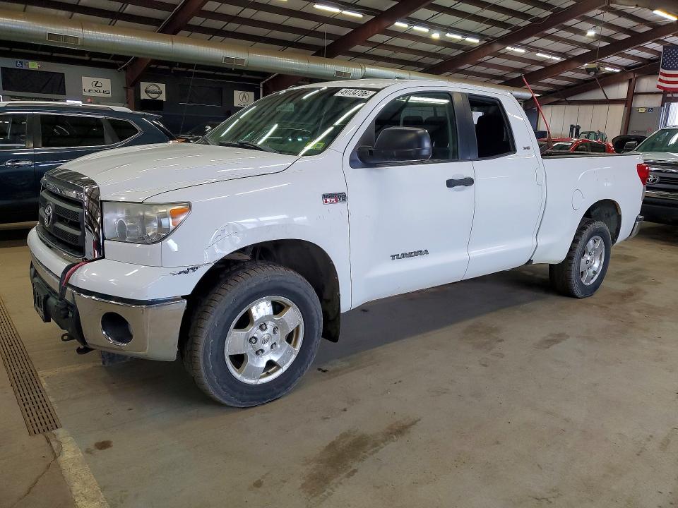 2012 Toyota Tundra VIN 5TFUY5F11CX253363 COPART salvage auction — MINOR DENT/SCRATCHES, Vt - Certificate Of Title, sold $5,900 on 2026-07-31 (photo 1)