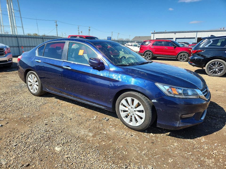 2015 Honda Accord VIN 1HGCR2F86FA244980 COPART salvage auction — HAIL, Il - Salvage Certificate, sold $2,000 on 2026-07-03 (photo 4)