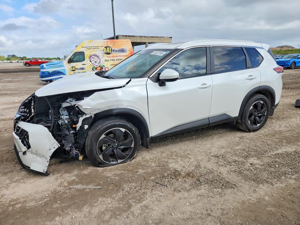 2025 Nissan Rogue VIN JN8BT3BA6SW003593 COPART salvage auction — FRONT END, Id - Salvage Certificate Of Title, sold $6,700 on 2026-07-07 (photo 1)