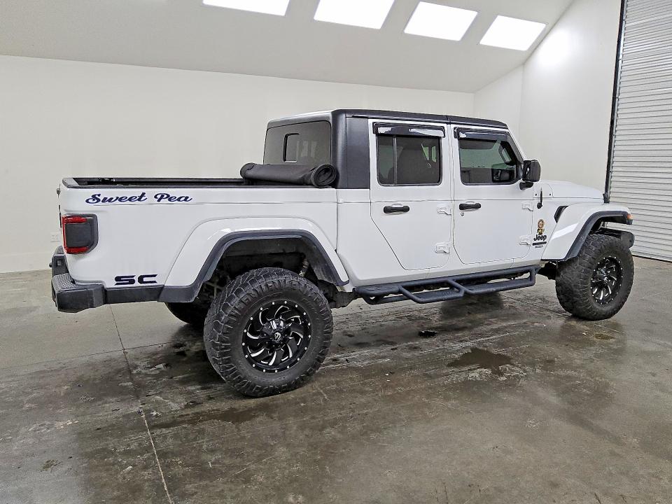 2021 Jeep Gladiator VIN 1C6HJTAG2ML513226 COPART salvage auction — MINOR DENT/SCRATCHES, Va - Certificate Of Title, sold $18,500 on 2026-07-02 (photo 3)