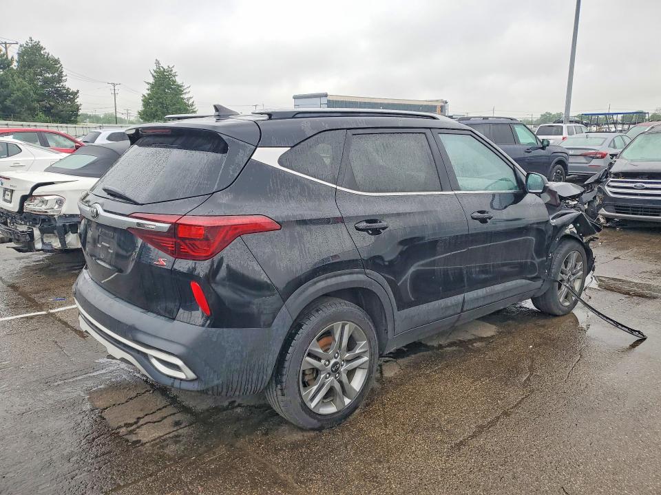 2021 Kia Seltos VIN KNDEUCAAXM7077913 COPART salvage auction — FRONT END, OH, sold $80 on 2026-07-29 (photo 3)