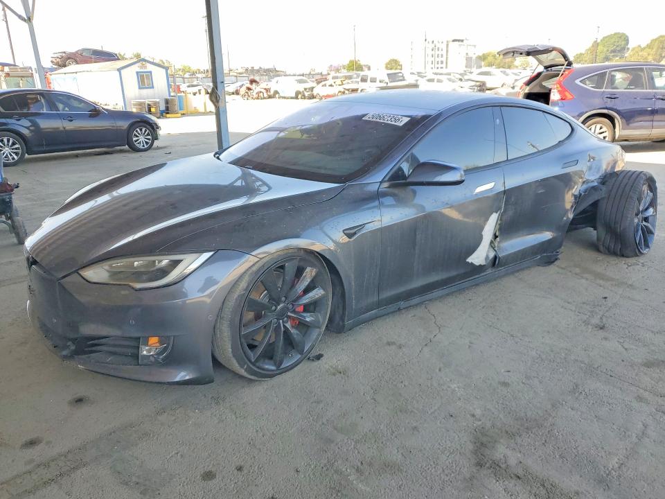 2017 Tesla Model s VIN 5YJSA1E19HF228489 COPART salvage auction — SIDE, Salvage Title, sold $3,650 on 2026-07-20 (photo 1)