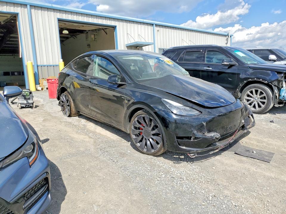 2023 Tesla Model y VIN 7SAYGDEF7PF604890 COPART salvage auction — ALL OVER, Va - Cert Of Title - Salvage, sold $1,800 on 2026-07-06 (photo 4)