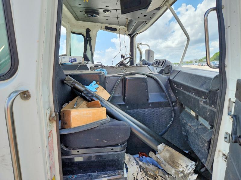 2016 Autocar llc Xpeditor VIN 5VCACLVF6GH220204 COPART salvage auction — FRONT END, FL - CERT OF TITLE SLVG REBUILDABLE, sold $6,300 on 2026-07-09 (photo 5)
