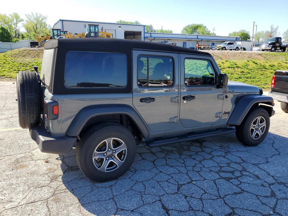 2023 Jeep Wrangler / VIN 1C4HJXDG5PW509413 COPART salvage auction — MINOR DENT/SCRATCHES, MO - CERTIFICATE OF TITLE, sold $1,150 on 2026-07-09 (photo 3)