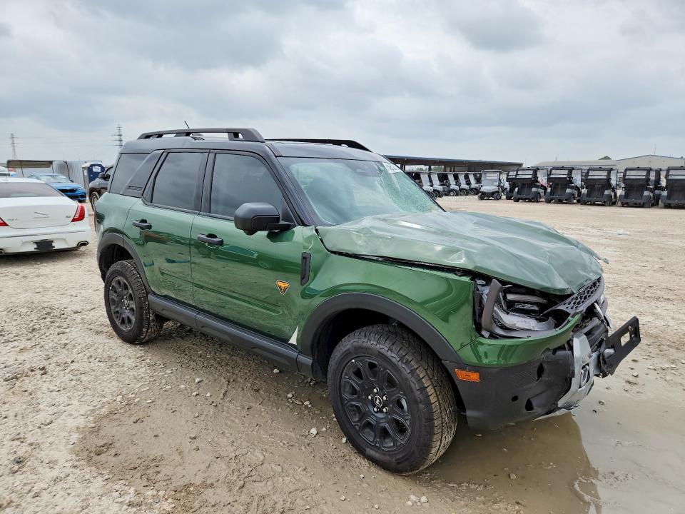 2025 Ford Bronco VIN 3FMCR9DA9SRE98093 COPART salvage auction — FRONT END, Tx - Salvage Vehicle Title, sold $7,600 on 2026-07-28 (photo 4)