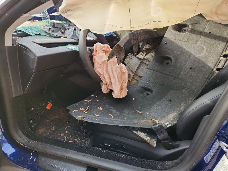 2025 Tesla Model 3 VIN 5YJ3E1EA4SF041886 COPART salvage auction — ALL OVER, Nc - Salvage Certificate Of Title, sold $3,250 on 2026-07-10 (photo 7)