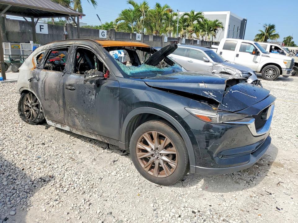 2020 Mazda Cx-5 VIN JM3KFADM2L0800983 COPART salvage auction — BURN, Fl - Certificate Of Destruction, sold $700 on 2026-07-07 (photo 4)