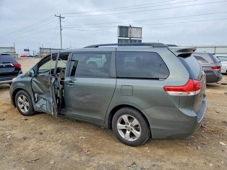 2014 Toyota Sienna VIN 5TDKK3DC2ES476330 COPART salvage auction — SIDE, Va - Cert Of Title - Salvage, sold $2,400 on 2026-07-06 (photo 2)