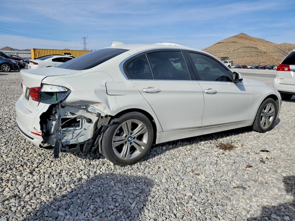 2018 BMW 3er VIN WBA8B9G51JNV00205 COPART salvage auction — REAR END, Nv - Salvage Title, sold $4,700 on 2026-08-17 (photo 3)