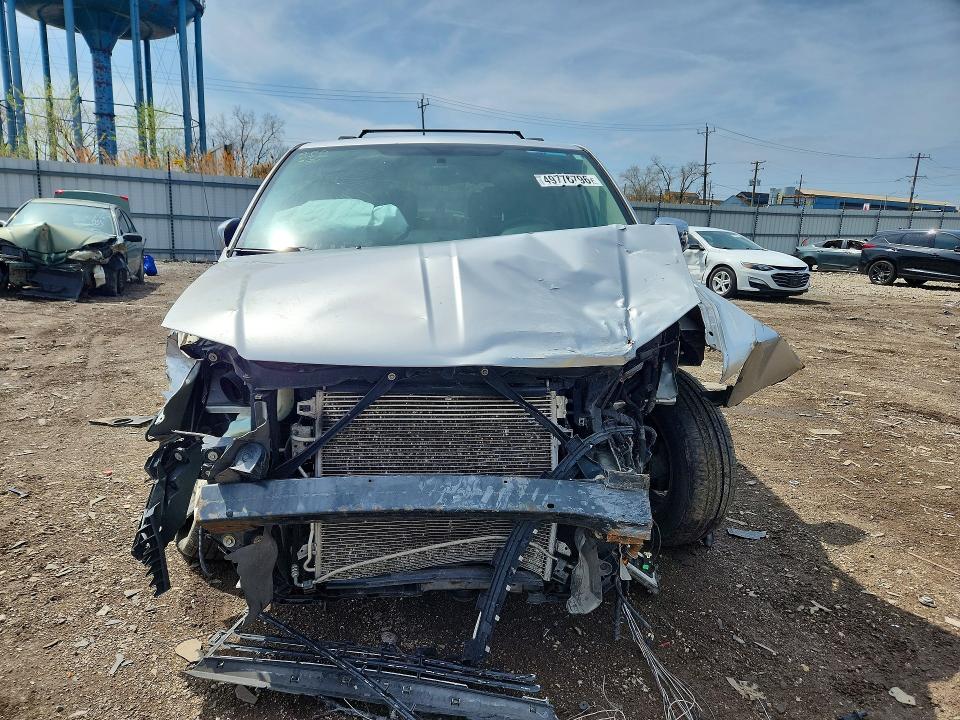 2011 Chrysler Voyager VIN 2A4RR8DG0BR713518 COPART salvage auction — SIDE, Il - Salvage Certificate, sold $400 on 2026-07-10 (photo 5)