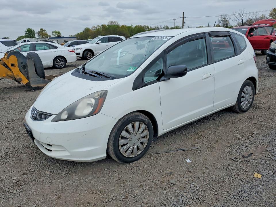 2010 Honda Fit VIN JHMGE8H27AC037307 COPART salvage auction — MINOR DENT/SCRATCHES, Nj - Certificate Of Title, sold $700 on 2026-07-31 (photo 1)