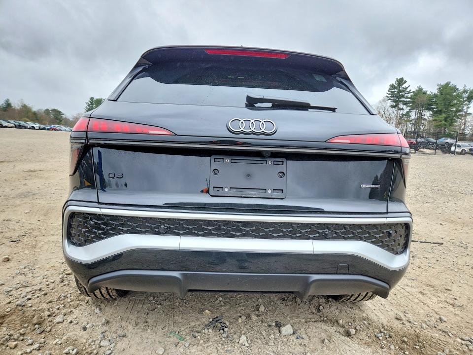 2026 Audi Q3 VIN WA1ABCFJXT1030003 COPART salvage auction — SIDE, Salvage Title, sold $18,000 on 2026-07-16 (photo 6)