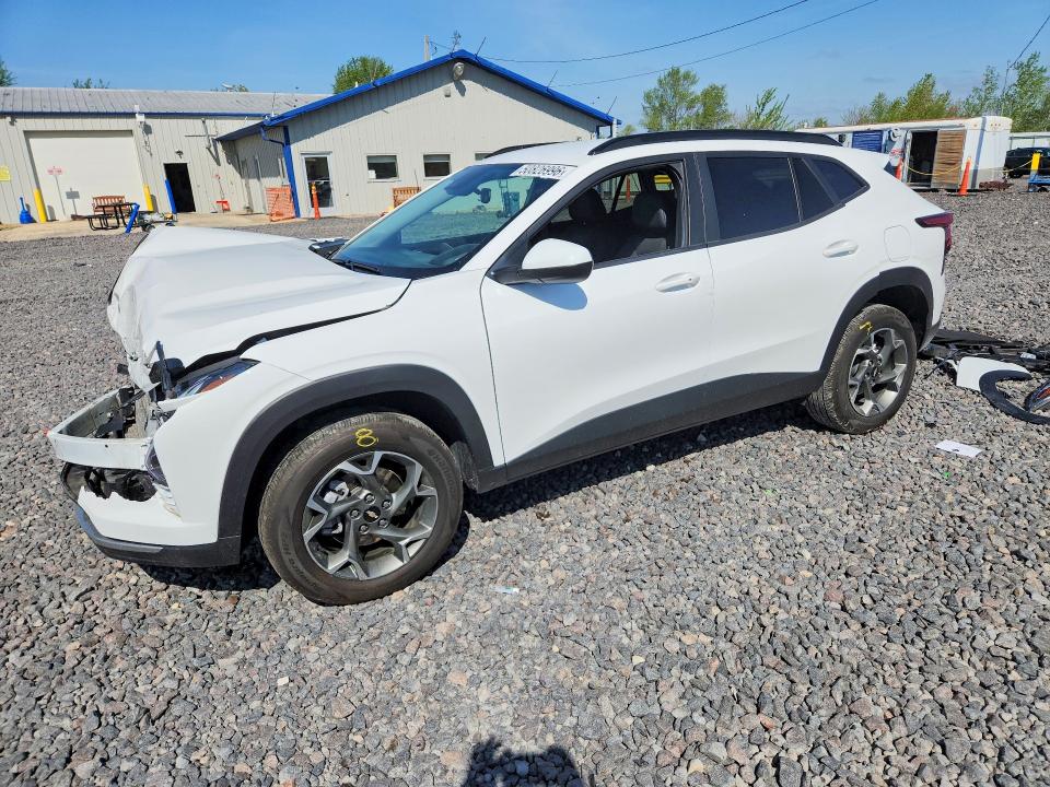 2025 Chevrolet Trax VIN KL77LHEP1SC234530 COPART salvage auction — FRONT END, Il - Salvage Certificate, sold $2,750 on 2026-07-20 (photo 1)