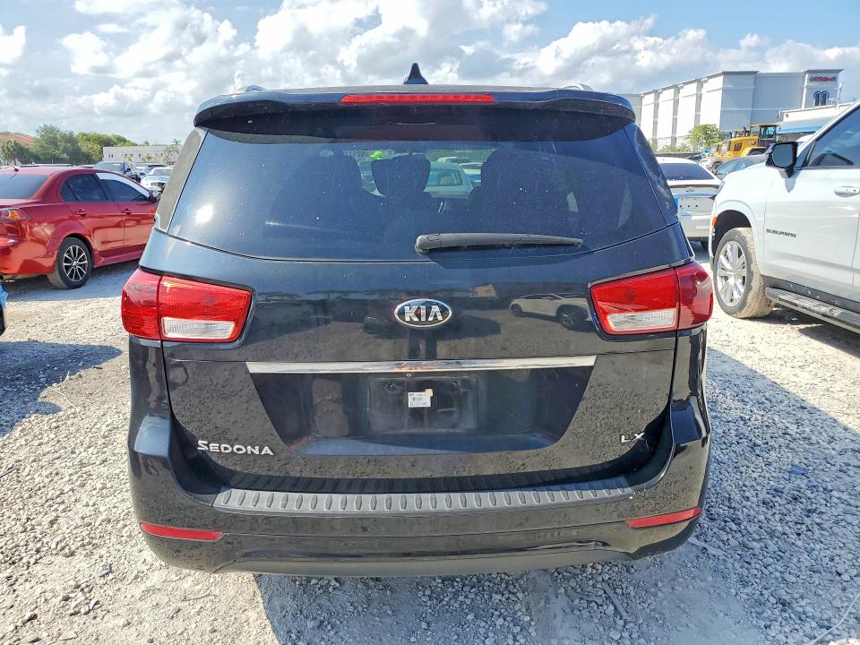 2016 Kia SEDONA VIN KNDMB5C15G6157236 COPART salvage auction — MINOR DENT/SCRATCHES, Fl - Certificate Of Title, sold $925 on 2026-07-17 (photo 6)