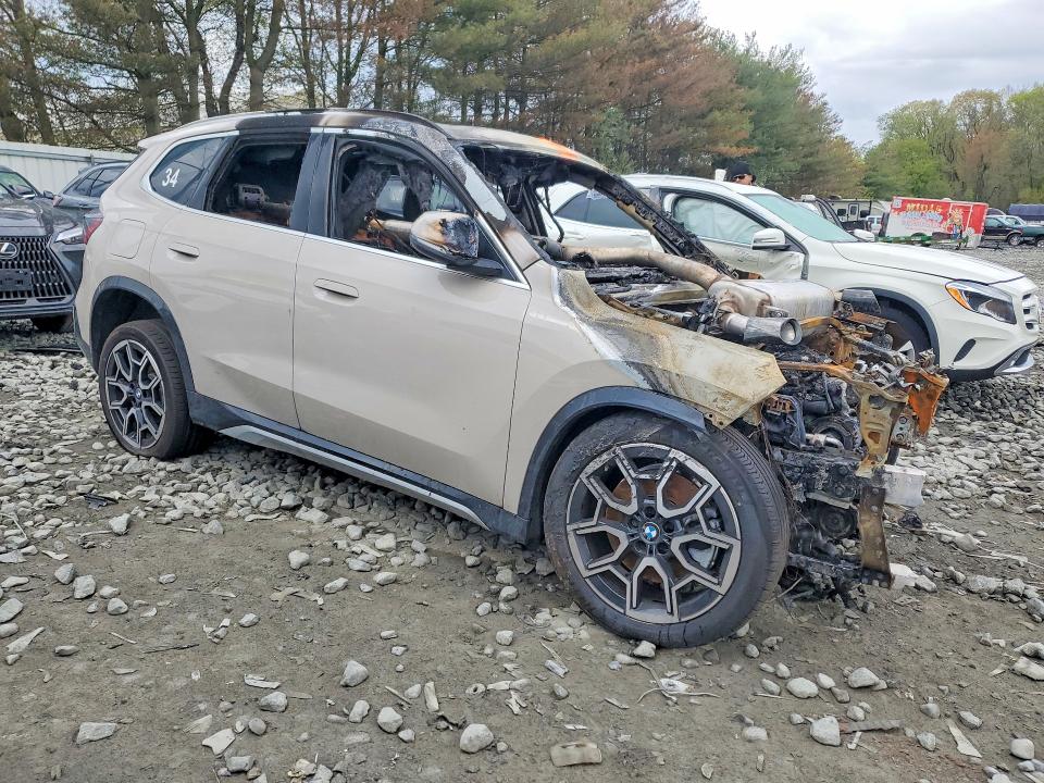 2026 BMW X1 VIN WBX73EF08T5488618 COPART salvage auction — BURN, NJ - CERT OF TITLE-SALVAGE, sold $825 on 2026-07-27 (photo 4)