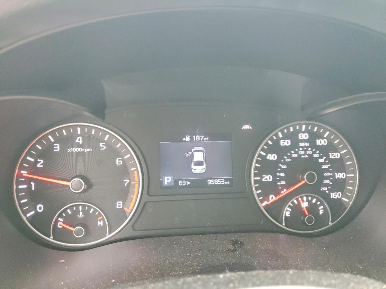 2020 Kia Optima VIN 5XXGU4L17LG417875 COPART salvage auction — Front End, TX - SALVAGE VEHICLE TITLE, sold $2,700 on 2026-06-25 (photo 9)