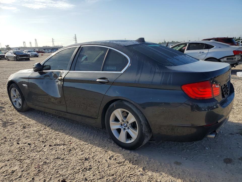 2012 BMW 5er VIN WBAXH5C5XCDW11689 COPART salvage auction — SIDE, Tx - Salvage Vehicle Title, sold $225 on 2026-07-21 (photo 2)