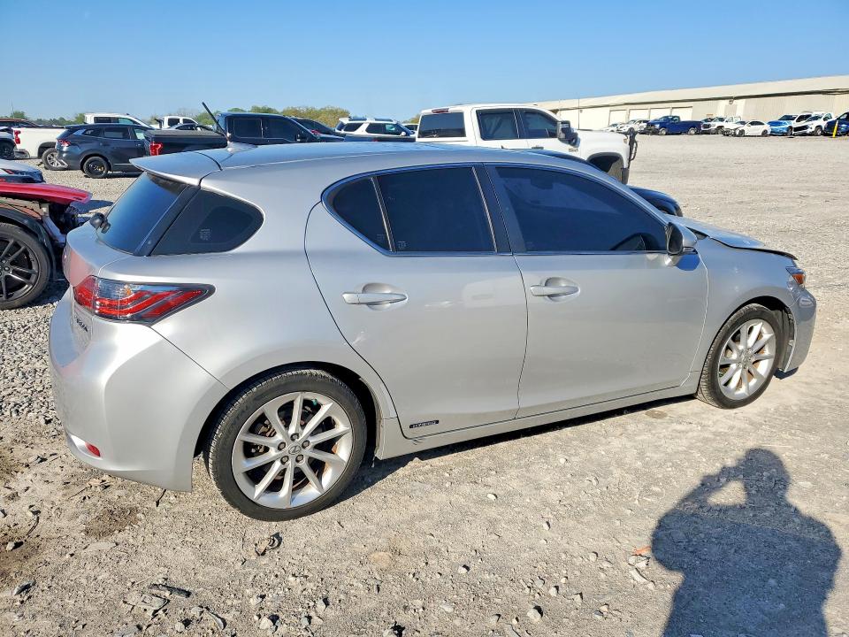 2012 Lexus Ct VIN JTHKD5BH7C2111472 COPART salvage auction — FRONT END, Tn - Salvage Certificate, sold $675 on 2026-07-30 (photo 3)