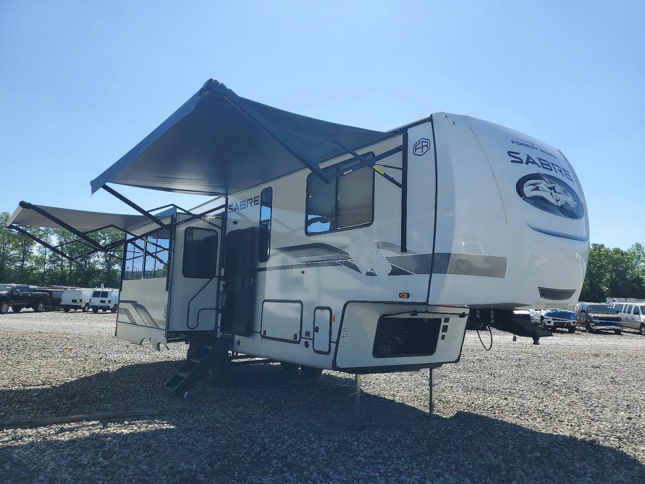 2026 Sabre by forest rive VIN 5ZT3SRXB0T6117757 COPART salvage auction — Side, SC - CERTIFICATE OF TITLE, sold $13,100 on 2026-06-02 (photo 1)