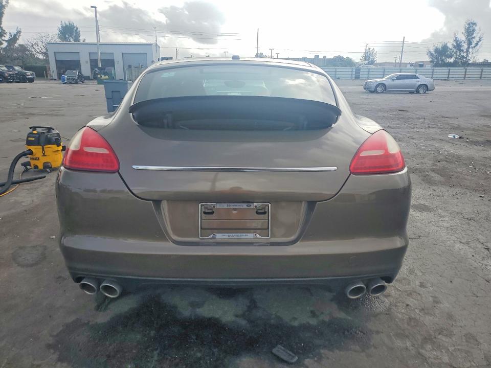 2011 Porsche Panamera VIN WP0AB2A74BL060824 COPART salvage auction — MECHANICAL, FL - CERT OF TITLE SLVG REBUILDABLE (P), sold $975 on 2026-08-19 (photo 6)