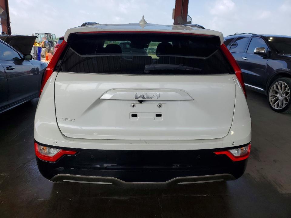 2024 Kia Niro VIN KNDCR3L16R5109202 COPART salvage auction — MINOR DENT/SCRATCHES, Fl - Certificate Of Destruction, sold $10,400 on 2026-07-06 (photo 6)