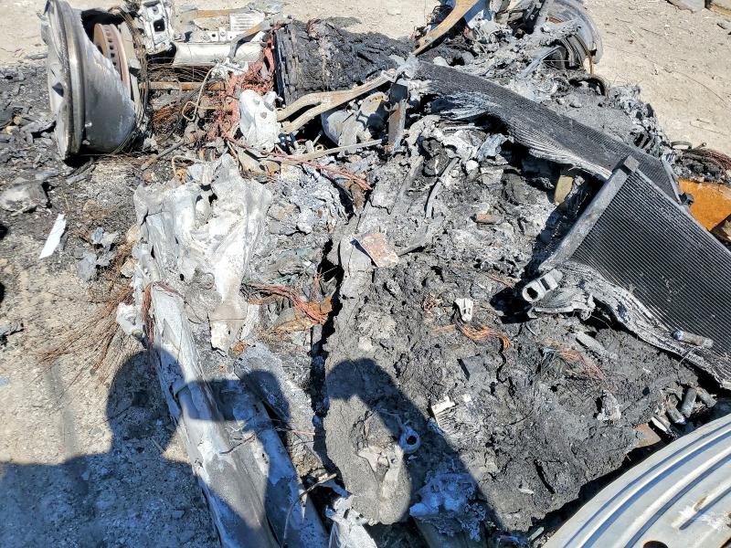 2023 Tesla Model S VIN 5YJSA1E69PF525045 COPART salvage auction — Burn, IN - BILL OF SALE - PARTS ONLY, sold $125 on 2026-07-02 (photo 8)