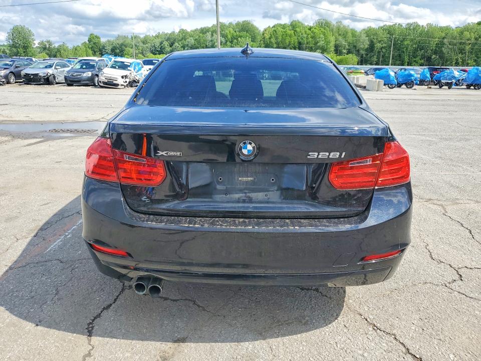 2013 BMW 3er VIN WBA3B3C58DF541961 COPART salvage auction — MINOR DENT/SCRATCHES, Ky - Certificate Of Title, sold $400 on 2026-07-20 (photo 6)