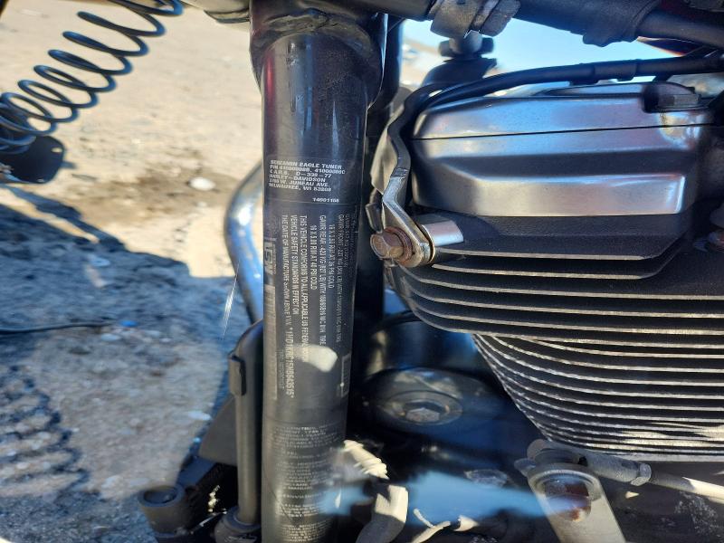 2017 Harley-davidson Flhxs VIN 1HD1KRC15HB643515 COPART salvage auction — FRONT END, MA - CERT OF TITLE-SALVAGE, sold $1,800 on 2026-07-09 (photo 8)