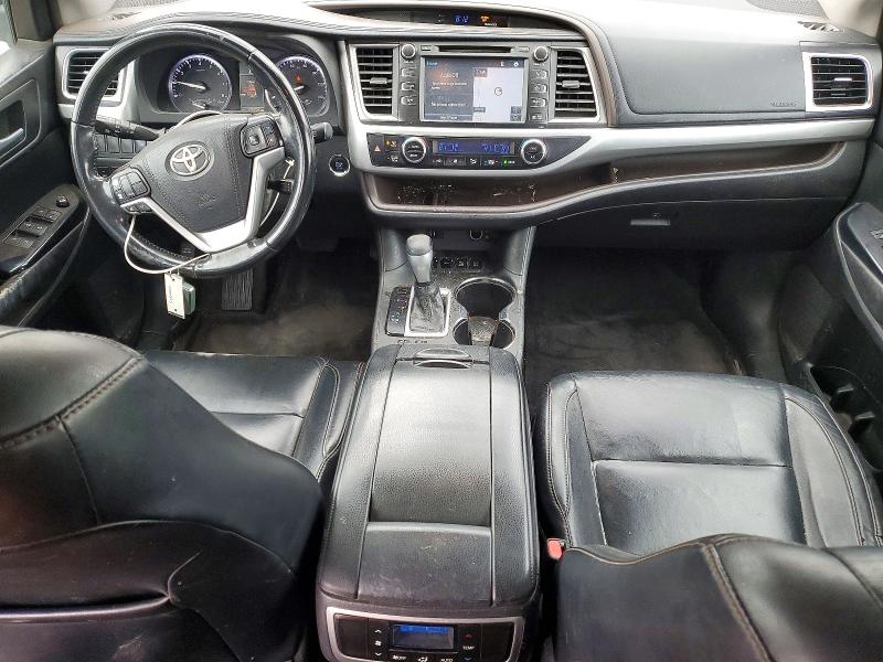 2015 Toyota VIN 5TDJKRFH9FS167236 COPART salvage auction — FRONT END, Tx - Salvage Vehicle Title, sold $7,700 on 2026-07-07 (photo 8)