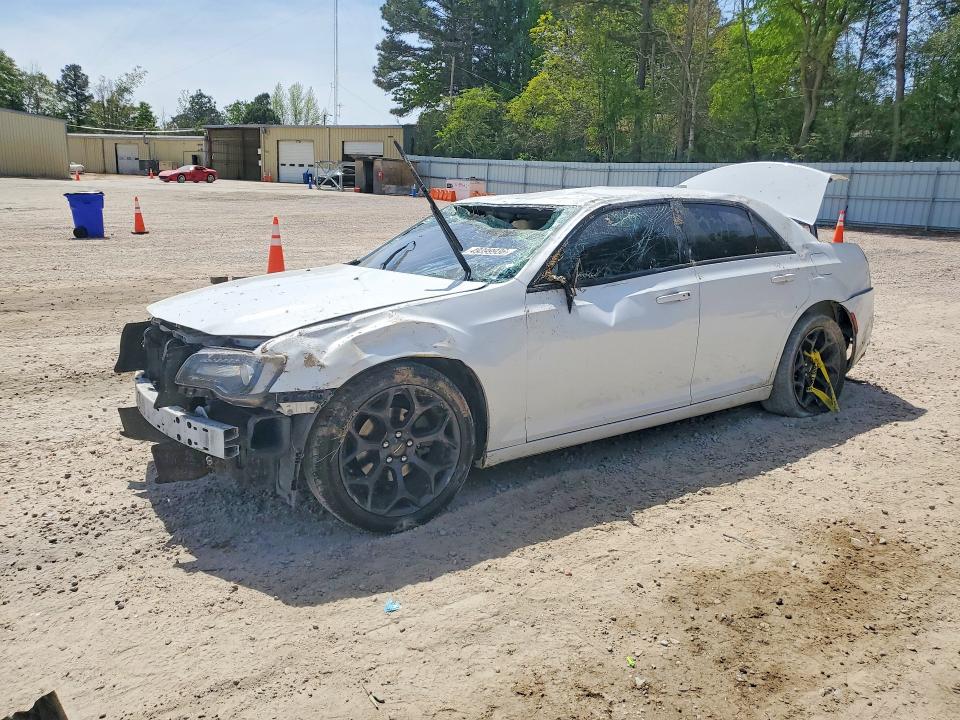 2019 Chrysler 300 VIN 2C3CCABG6KH550620 COPART salvage auction — ROLLOVER, Nc - Salvage Certificate Of Title, sold $275 on 2026-07-03 (photo 1)