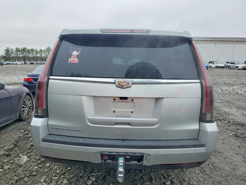 2020 Cadillac VIN 1GYS4HKJ6LR230461 COPART salvage auction — FRONT END, Id - Salvage Certificate Of Title, sold $13,700 on 2026-07-08 (photo 6)