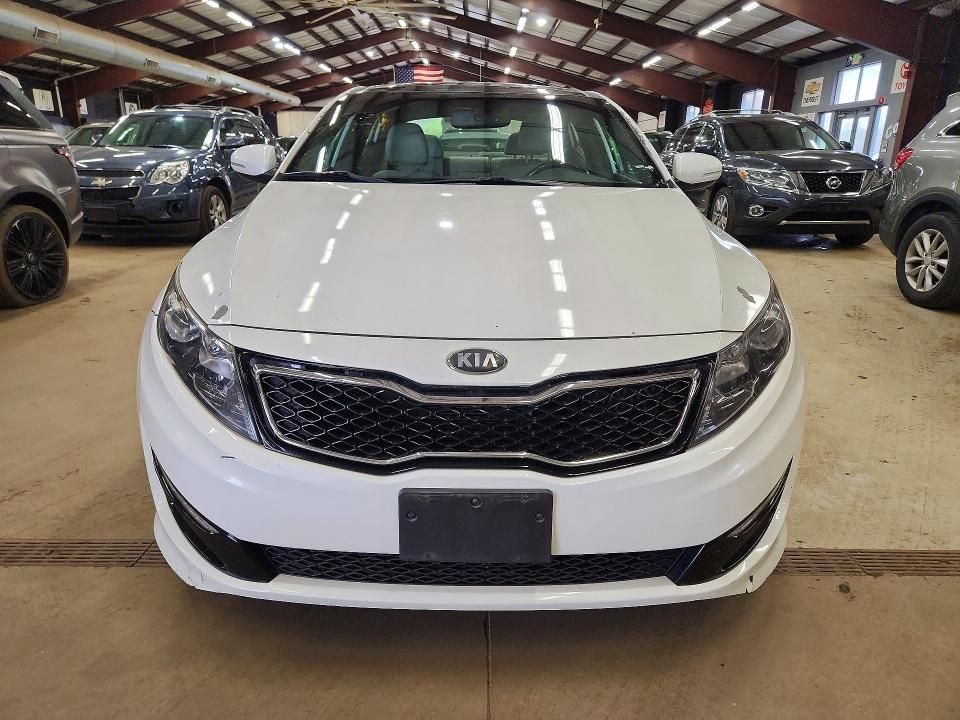 2013 Kia Optima VIN 5XXGR4A69DG162406 COPART salvage auction — MINOR DENT/SCRATCHES, Ct - Certificate Of Title, sold $2,500 on 2026-07-18 (photo 5)