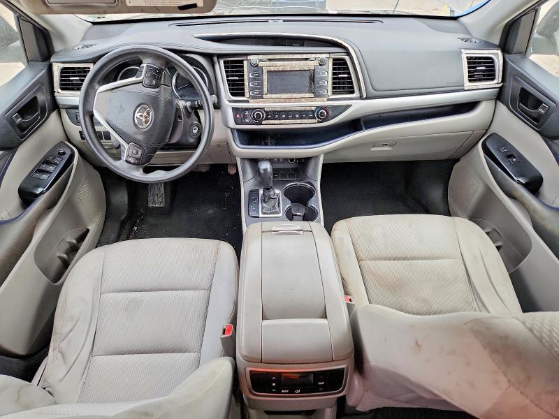 2018 Toyota Highlander VIN 5TDZARFH3JS034471 COPART salvage auction — MINOR DENT/SCRATCHES, Ok - Dealer Only Clean Title (P), sold $8,800 on 2026-07-24 (photo 8)