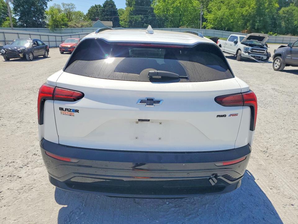 2024 Chevrolet Blazer VIN 3GNKDCRJ7RS161422 COPART salvage auction — SIDE, Nc - Salvage Certificate Of Title, sold $10,200 on 2026-07-22 (photo 6)